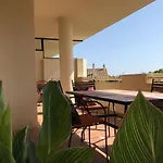 Casa De Loros