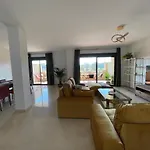 Casa De Loros