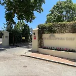 Casa De Loros