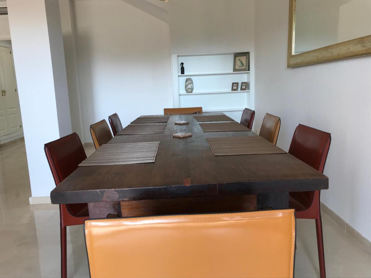 Casa De Loros