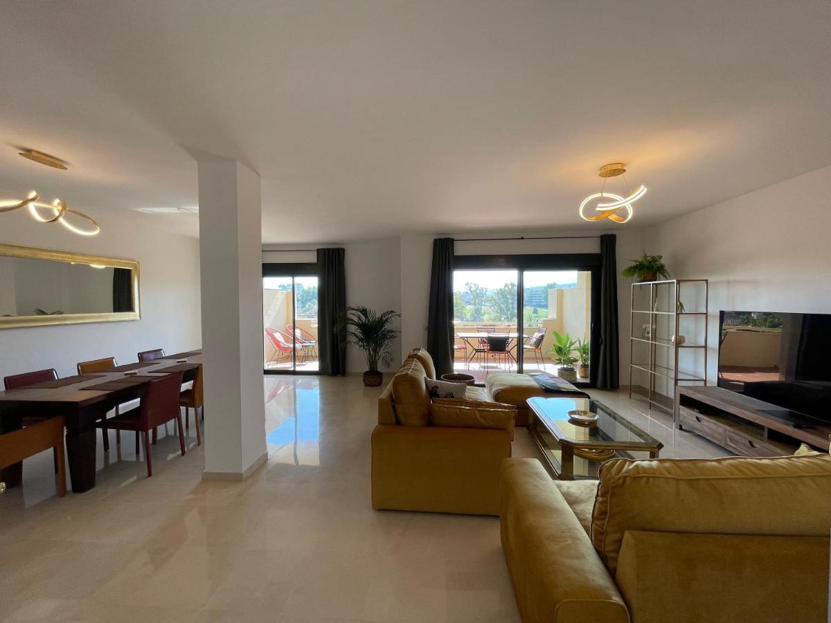 Casa De Loros * Marbella
