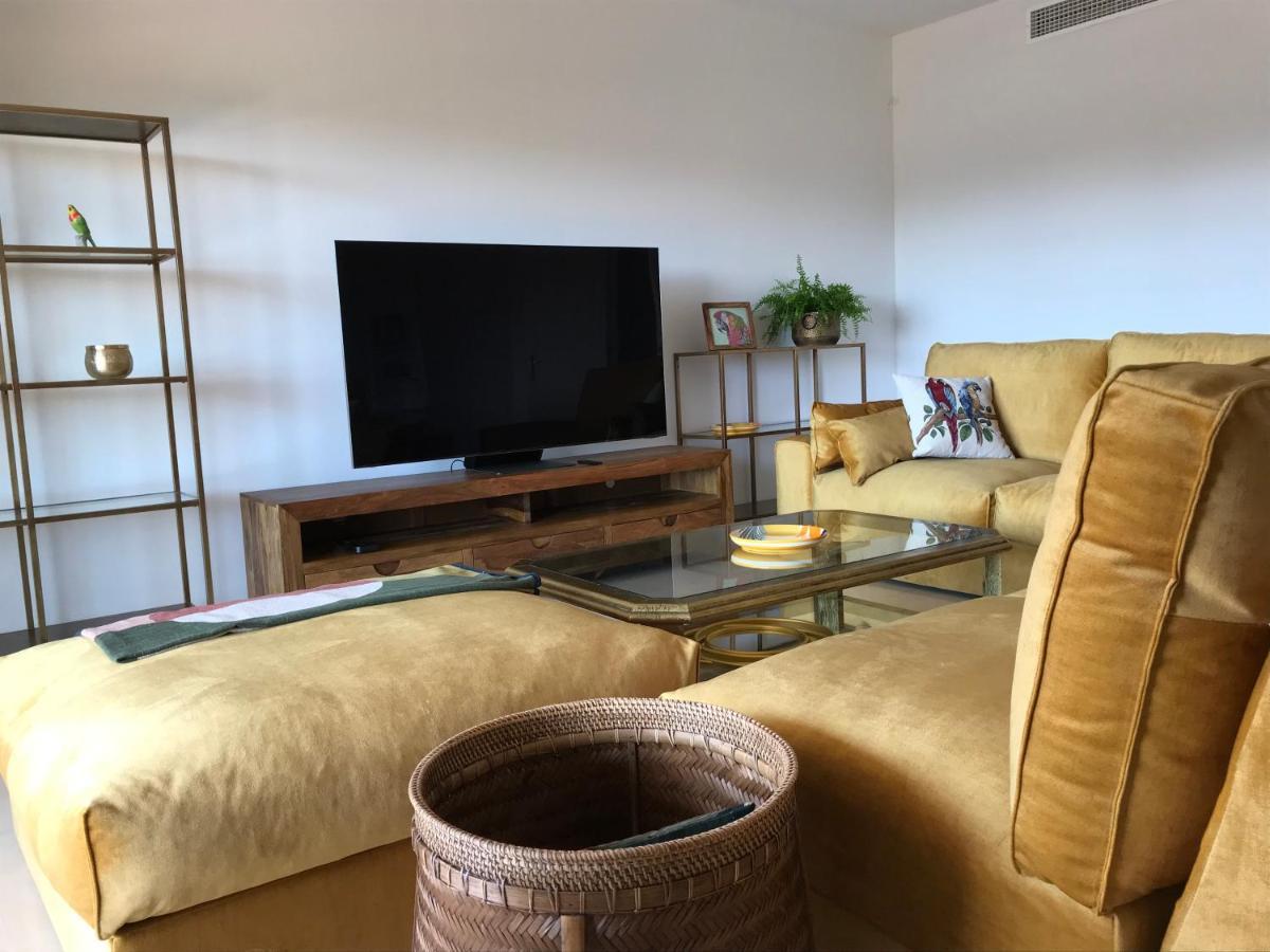 Casa De Loros * Marbella